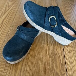 SoftWalk Asmara Black Suede Leather Clogs 8.5 wide  - New